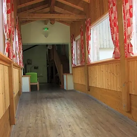 Notre Dame Des Monts Hotel *
