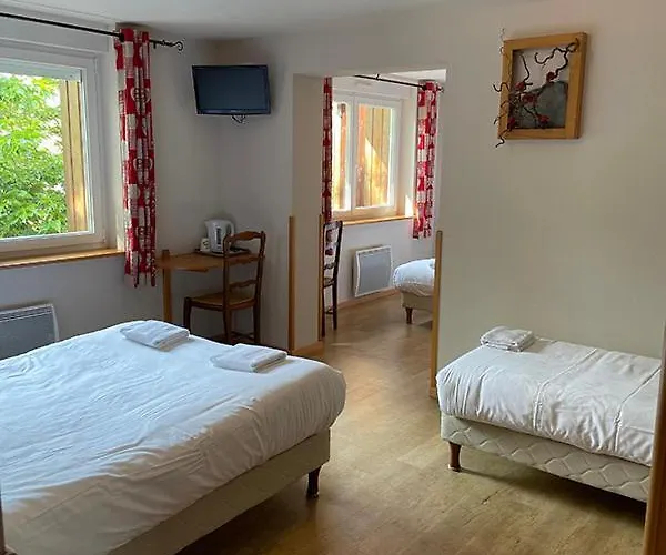 Notre Dame Des Monts *